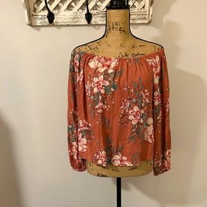 NWT Billabong open shoulder top M